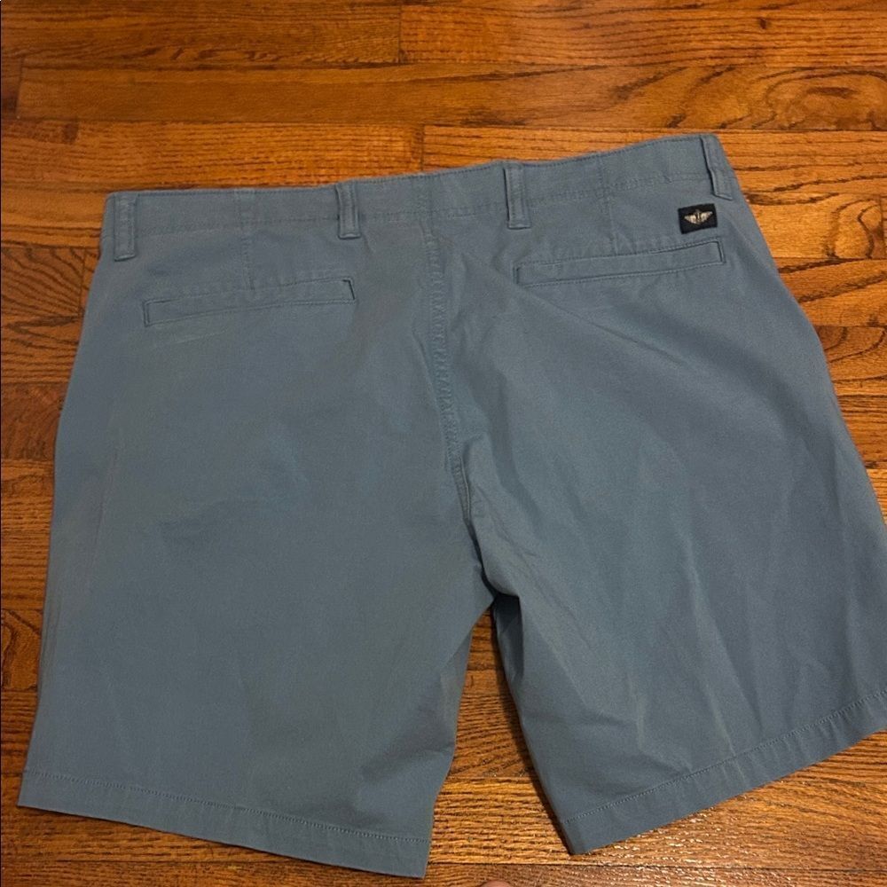 Dockers Men's Slate  Blue Flat-Front Chino Shorts 38 - Picture 4 of 6